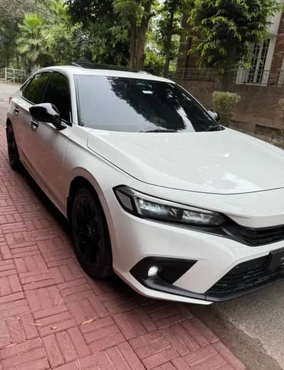 Affordable Self Drive Car Rental in Lahore – Daily Weekly Monthly