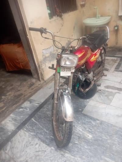 engan good condition upar thora sa kam honay wala ha chalnay ma ok ha