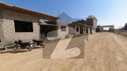 House Spread Over 120 Square Yards In National Highway Available