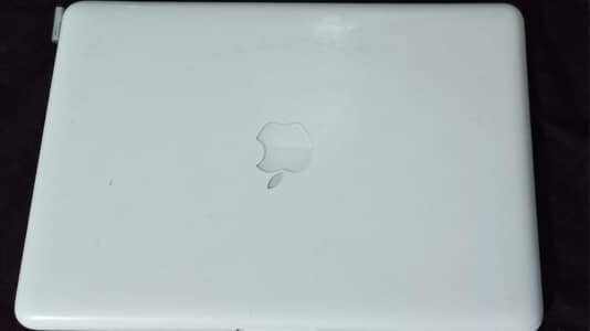 MACBOOK