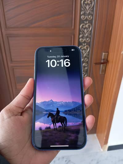 iPhone 16 (10/10 condition) Non PTA Factory Unlocked With Physical sim