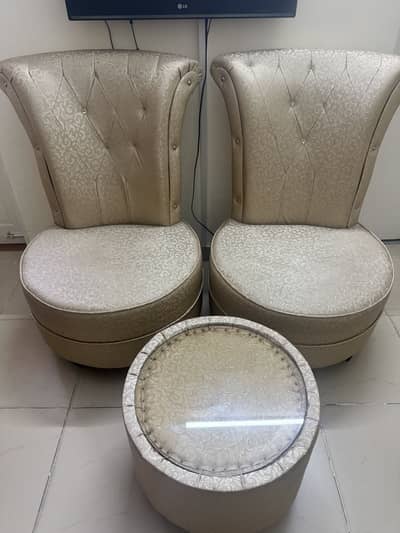 Coffee table and chairs