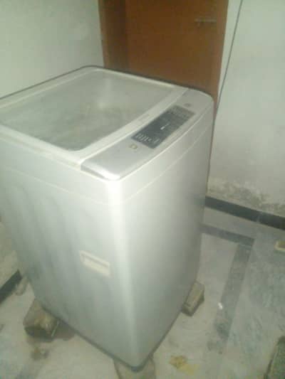 HAIER FULLY AUTOMATIC WASHING MACHINE WITH DRYER