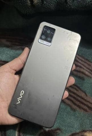 v20 8gb 128gb