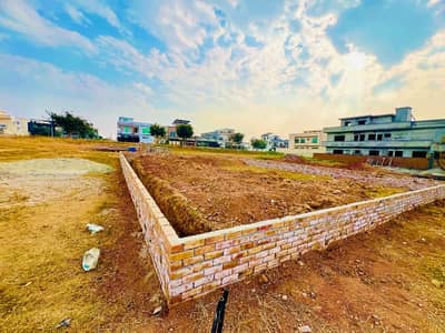 16 MARLA PLOT FOR SALE F-17/2 ISLAMABAD ALL FACILITY AVAILABLE CDA PPROVED SECTOR