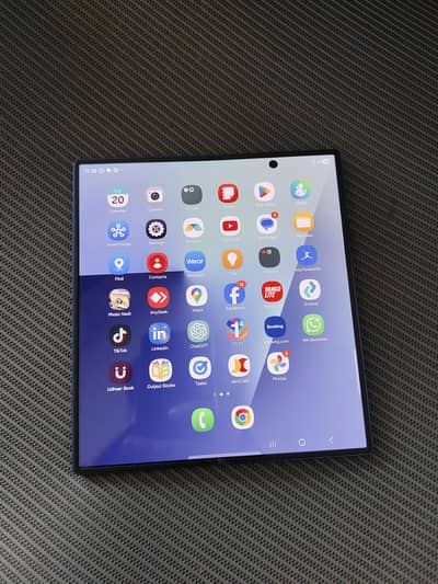 Samsung Galaxy Z Fold 7 – Mint Condition | Urgent Sale