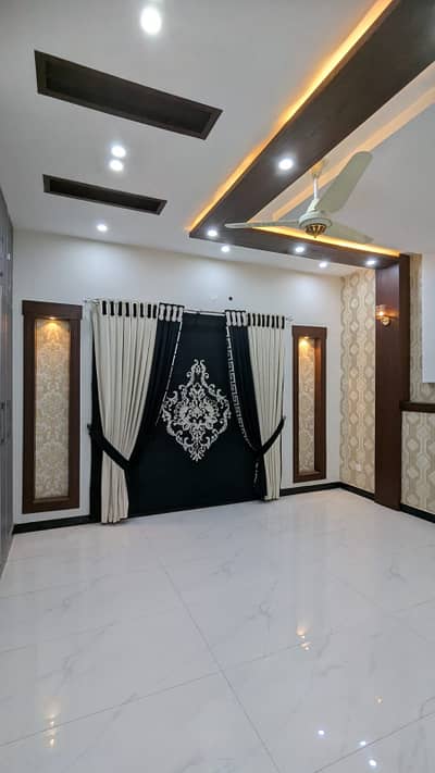 10 Marla House Available For Rent In Jasmine Block Sector C Bahria Town Lahore