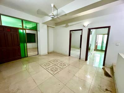 3 BEDROOM FLAT FOR SALE MULTI F-17 ISLAMABAD ALL FACILITY AVAILABLE CDA PPROVED SECTOR MPCHS