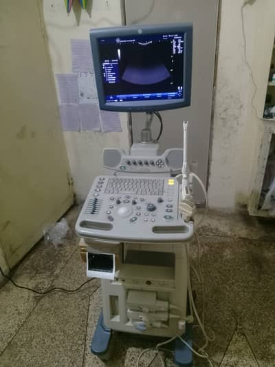 GE Logiq P5 ultrasound machine for Sale