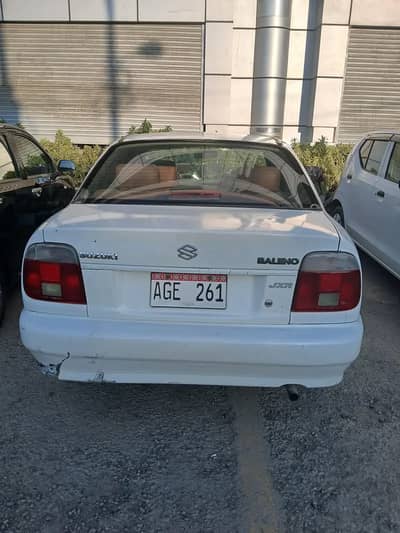 Karachi Number Suzuki Baleno White Color 2004 for Sale