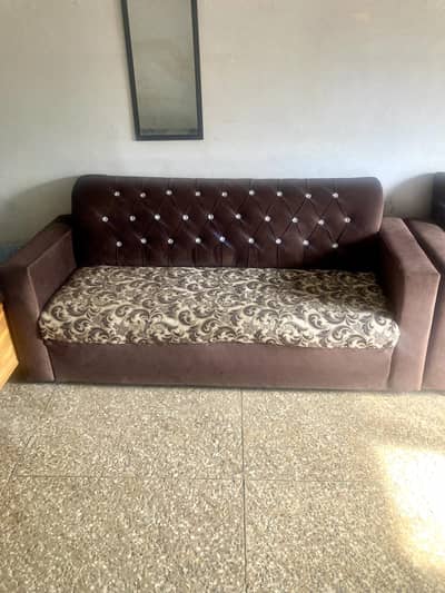 5 seater sofa dark brown color,