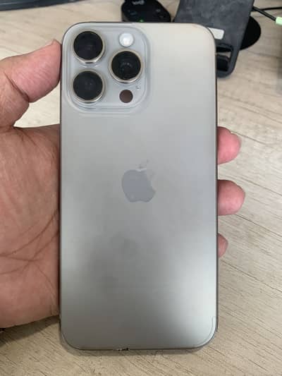 iPhone 15 pro max 256 gb  non pta factory unlock