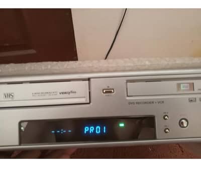VCR to DVD converter in good condition