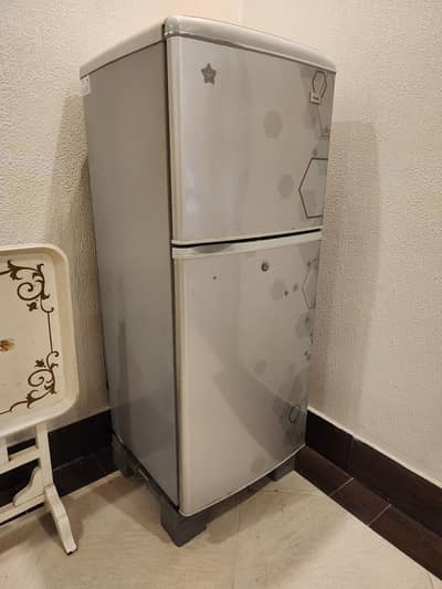 Haier Double Door Refrigerator 140 Liters