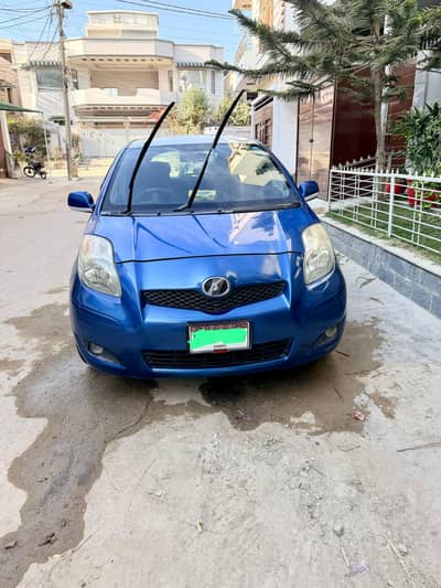 Toyota Vitz 2010