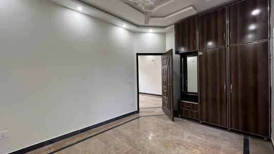 3 MARLA HOUSE AVAILABLE FOR RENT