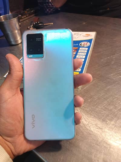i want to sell my mobile vivo Y 33s in good condition