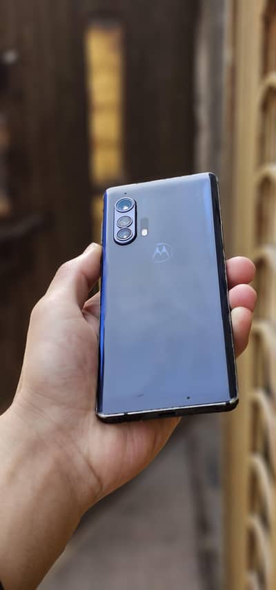 Motorola edge plus (exchange posibal