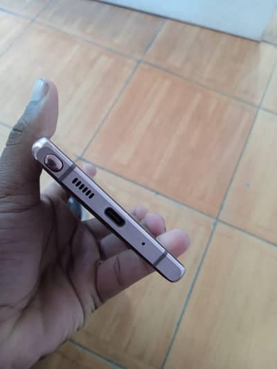 samsung not20 all OK ha screen me AK dot ha wo ap pic me dekh sakty ho