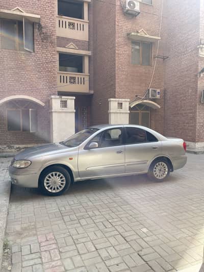 Nissan sunny 2011