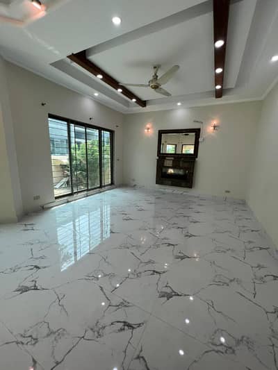 Kanal House In DHA Phase 3-Z-Lahore ( For Rent )