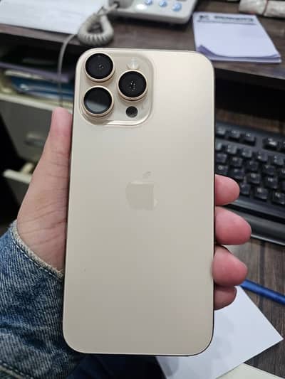 16 Pro Max 10/10 Condition