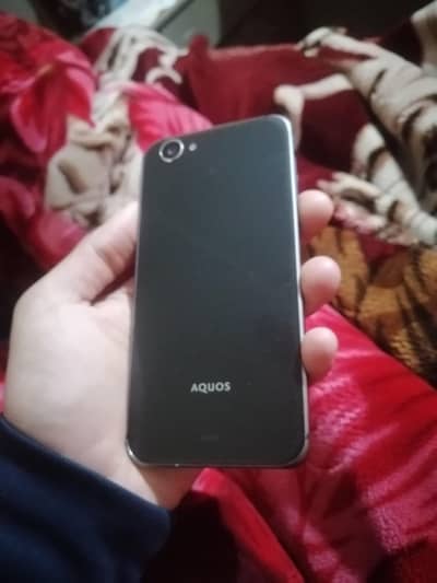 Exchange Possible Aquos Sharp SH_04 3GB 32GB water pack phone