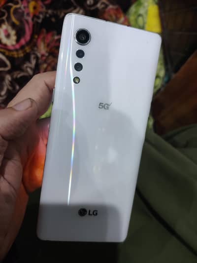 Lg velvet 10by10 neat n clean dual sim Clear display