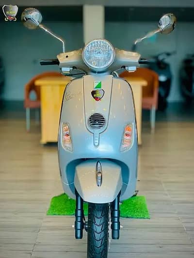 RAMZA SCOOTY SCOOTER ( IRON BODY , METAL BODY , ITALIAN STANDAR ) GIRL