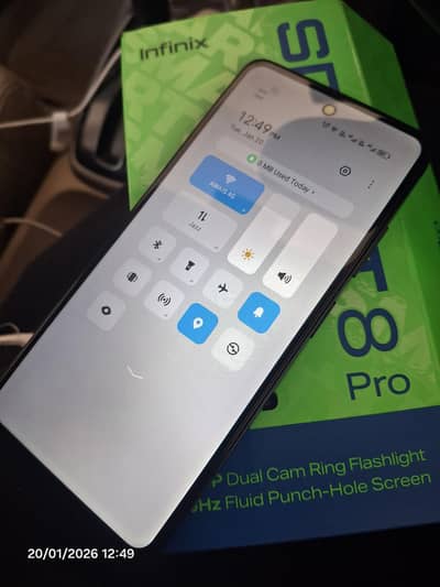infinix smart 8 pro   9/10 with box
