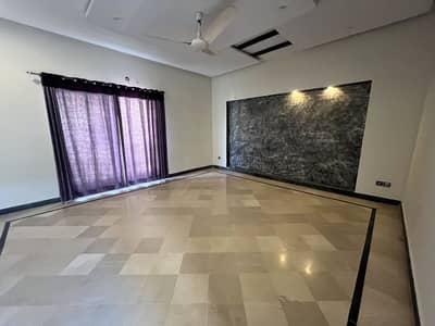 1 KANAL UPPER PORTION FOR RENT_DHA PHASE 4