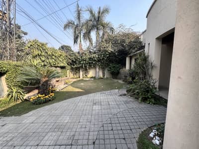 1 KANAL SINGAL STORY HOUSE FOR RENT _ DHA PHASE 4