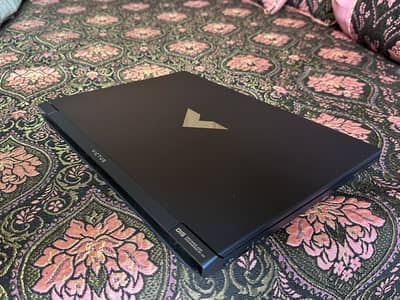 Hp victus 15 i5 13th gen 32gb 2tb box open