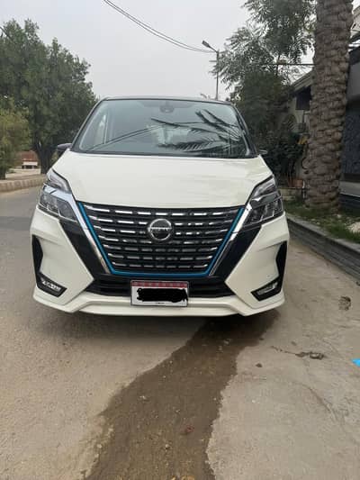 Nissan Serena 2019 in immaculate condition