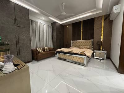 10 MARLA FULL FURNISHED HOUSE FOR RENT