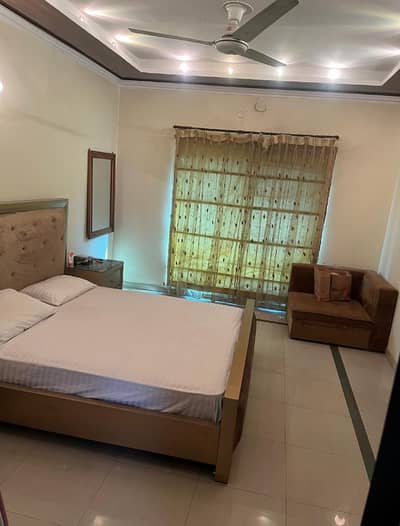 1 KANAL UPER PORTION FOR RENT_ DHA PHASE 5