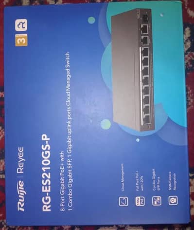 POE SWITCH Ruijie Reyee RG-ES210GS-P with in the warranty pin pack