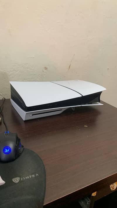 Sony PS5 Slim 1TB disc and digital edition