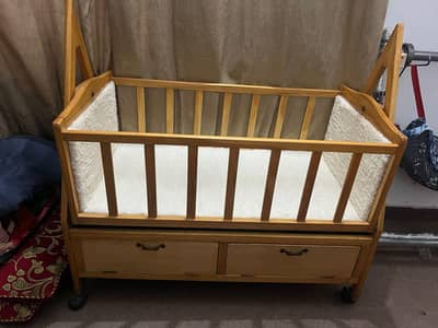 baby cot