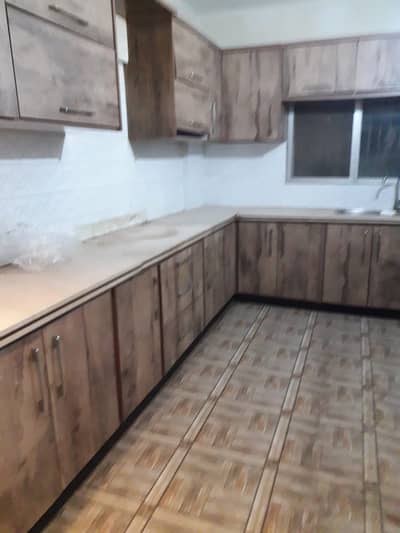 three bed dd apartment for rent in johar