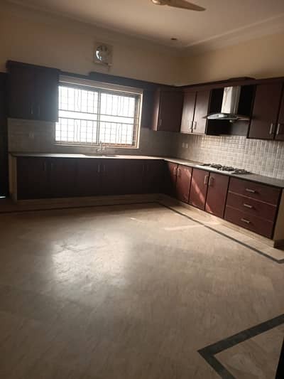 1 Kanal Full hous for rent for office use johar Town ph1 block F1