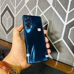 Motorola Edge 5G UW (2021)