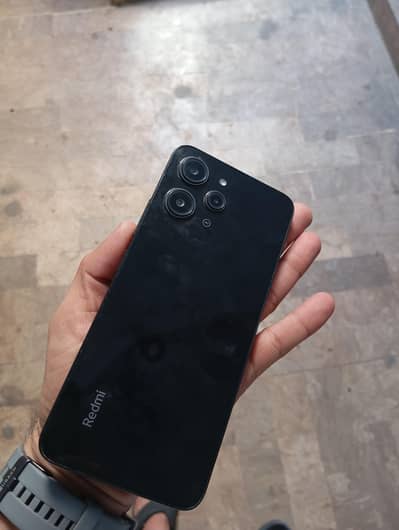 redmi 12  8/128 all okay sirf mobile iske ilawa kuch nahi hai
