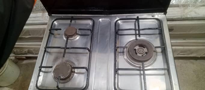 cooking Range 3 Burner With Oven