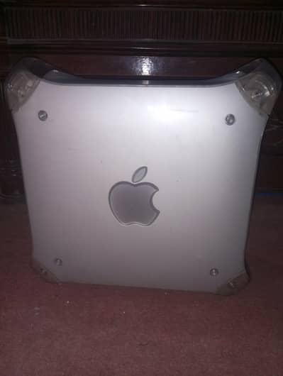 Apple Power Mac G4 (Vintage Desktop) – Original Apple System