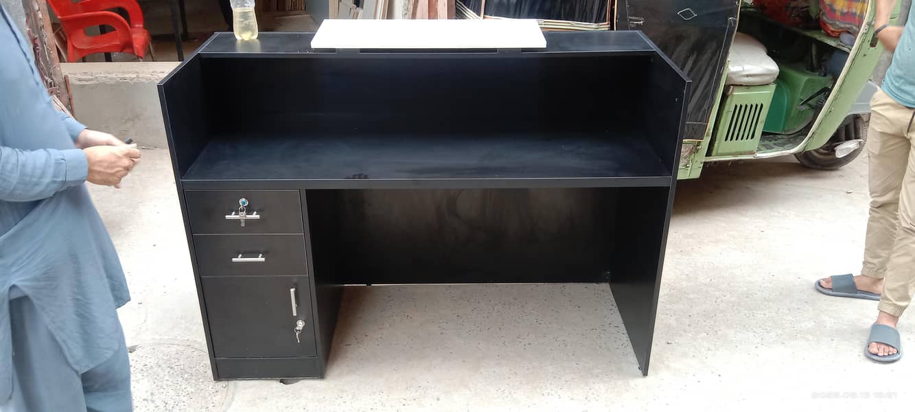 Reception Table/ counter 4