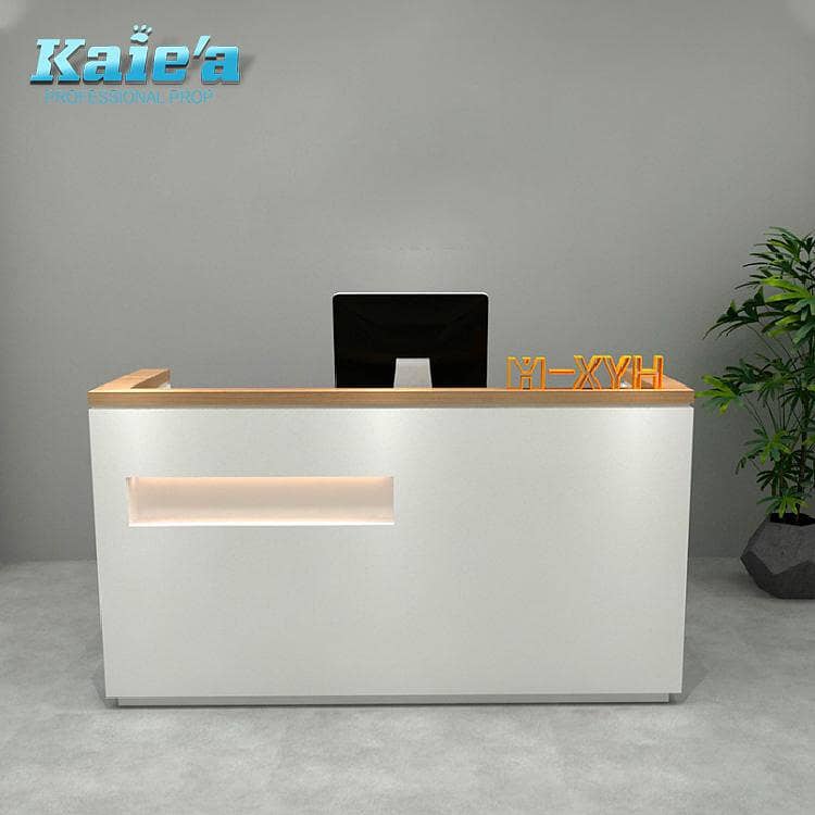 Reception Table/ counter 13