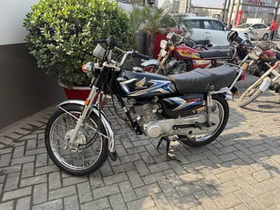 Fister owner enjen oil fresh chag huwa ha back tyre new dal dia ha