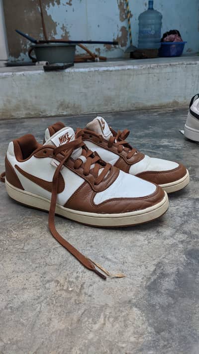 Urgent sell Nike orignal sneaker discounted price