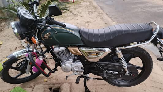 Honda cg 150 show room cndshn